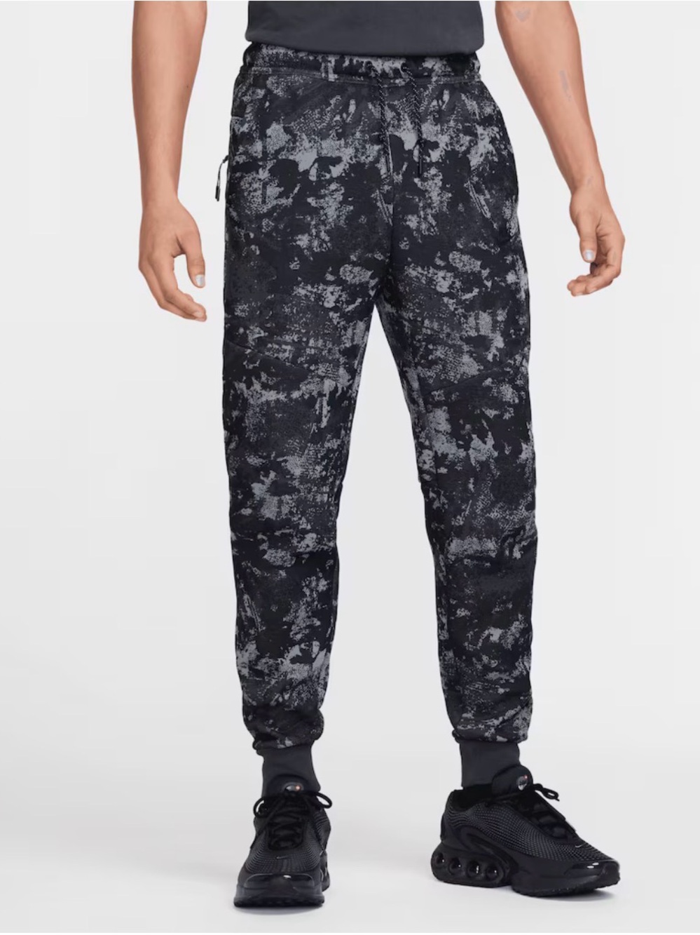 Nike Men's Black/Gray Camo Jogger Pants M Polyester Drawstring Pockets